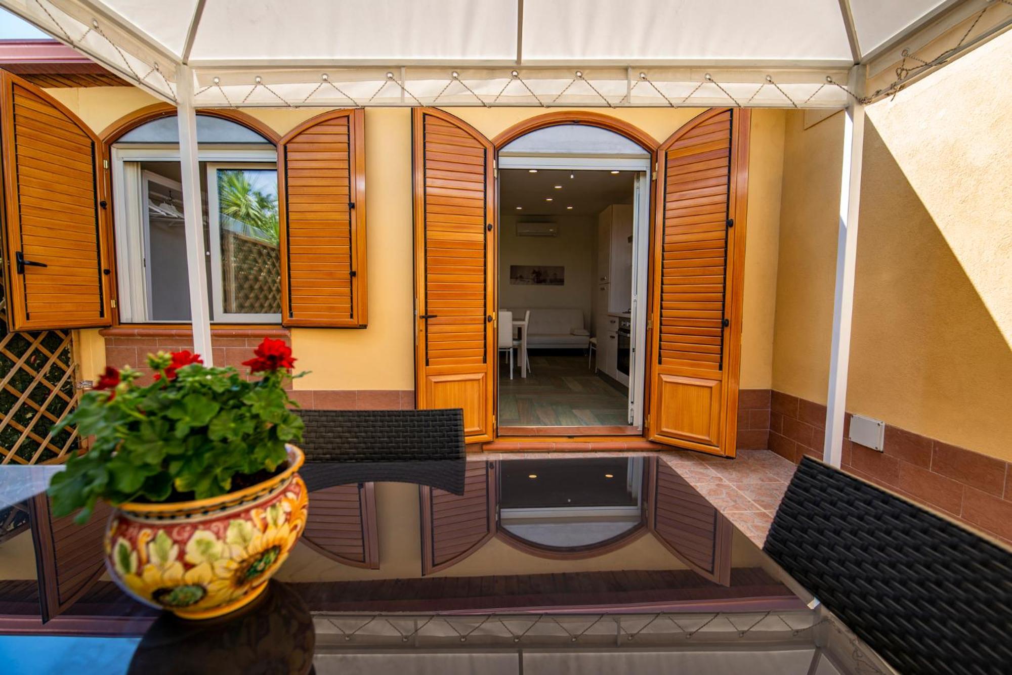 Villa Del Papiro Charme Apartments Avola Luaran gambar